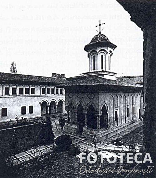 Vedere asupra bisericii şi incintei de la Schitu Maicilor din Bucureşti