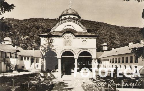 Biserica mănăstirii Cozia, jud. Vâlcea 