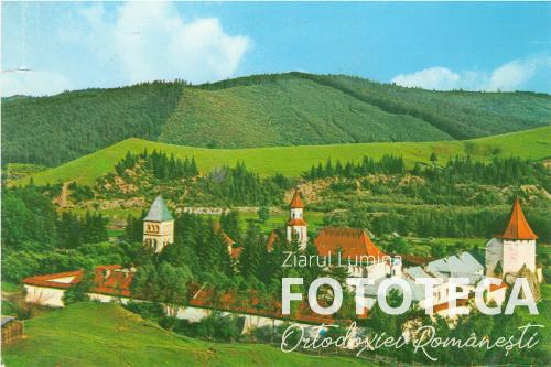 Carte poştală color privind mănăstirea Putna, jud. Suceava (foto: N. Săndulescu)