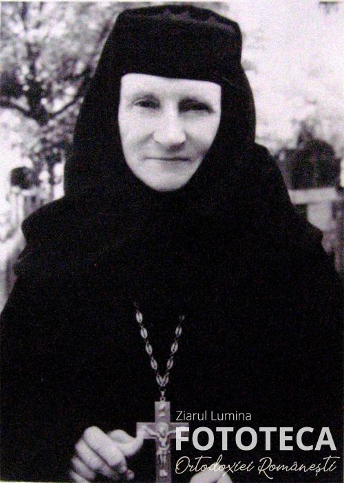 Monahia Pelaghia Amilcar de la mănăstirea Văratic, jud. Neamţ, la vârsta de 88 de ani