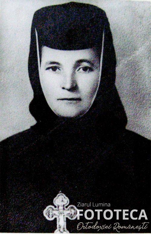 Monahia Varvara Cozma de la mănăstirea Ţigăneşti, jud. Ilfov, la vârsta de 50 de ani