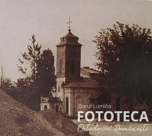 Biserica Albă Postăvari din Bucureşti  înaintea demolării