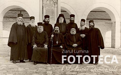 Ieromonahul Dometie Trihenea în fruntea obştii de la mănăstirea Zografou de la Muntele Athos