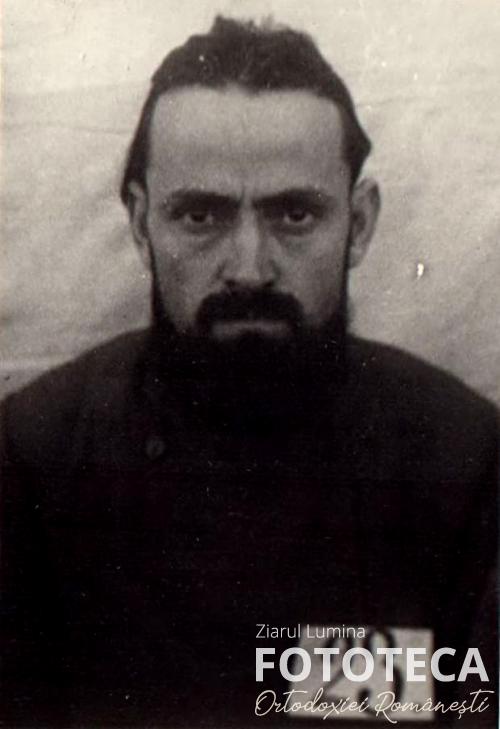 Ieromonahul Varahil Moraru de la mănăstirea Durău, implicat în „Gărzile lui Decebal”, în arestul Securităţii