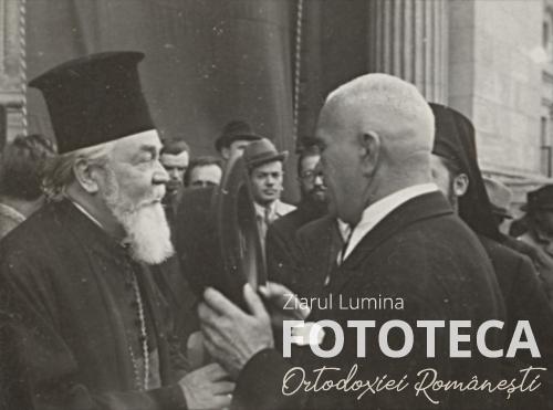 Mitropolitul Nicolae Bălan al Ardealului şi prim ministrul Petru Groza după lucrările congresului