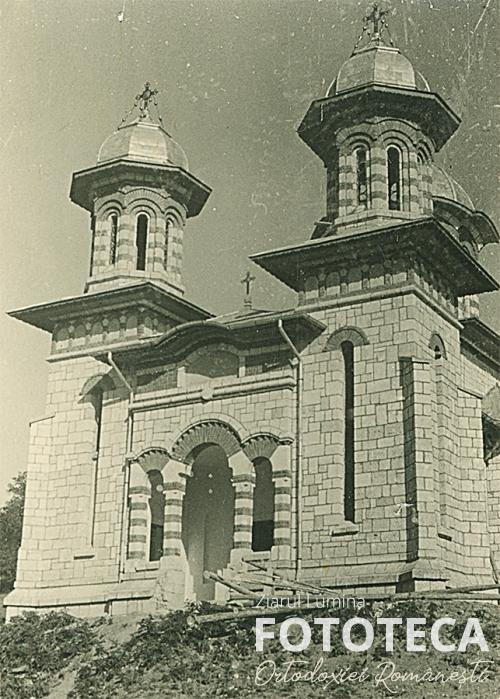 Biserica „Sf. Apostoli Petru şi Pavel”, com Tohani, jud. Prahova