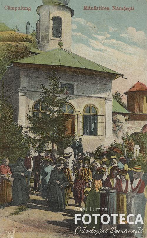 Carte poştală color reprezentând biserica mănăstirii Nămăeşti, jud. Muscel