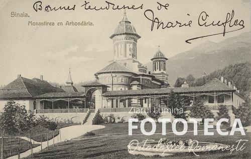 Carte poştală reprezentând biserica şi arhondaricul mănăstirii Sinaia, jud. Prahova