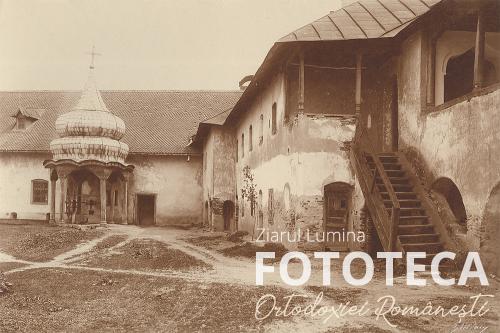 O parte a incintei mănăstirii Căldăruşani, jud. Ilfov