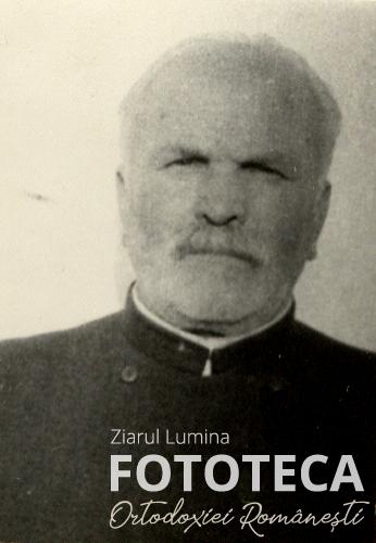 Preotul Mihai Tipa, din Solca, jud. Suceava, în arestul Securităţii