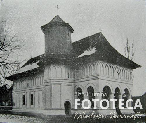 Biserica-paraclis cu hramul Sfântul Mare Mucenic Gheorghe de la curtea brâncovenească de la Mogoşoaia, jud. Ilfov