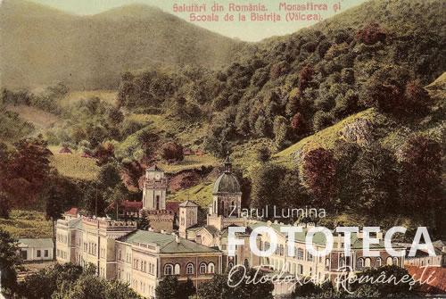 Carte poştală color reprezentând mănăstirea Bistriţa, jud. Vâlcea