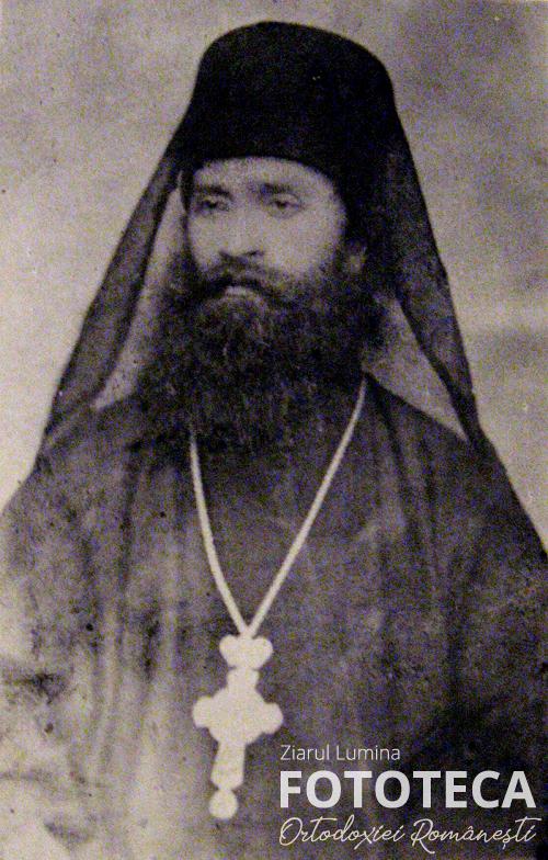 Ieromonahul Porfirie Bucurescu, stareţul de la mănăstirea Frăsinei, jud. Vâlcea