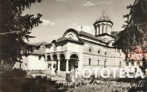Biserica mănăstirii Cozia, jud. Vâlcea (foto: Al. Mendrea)