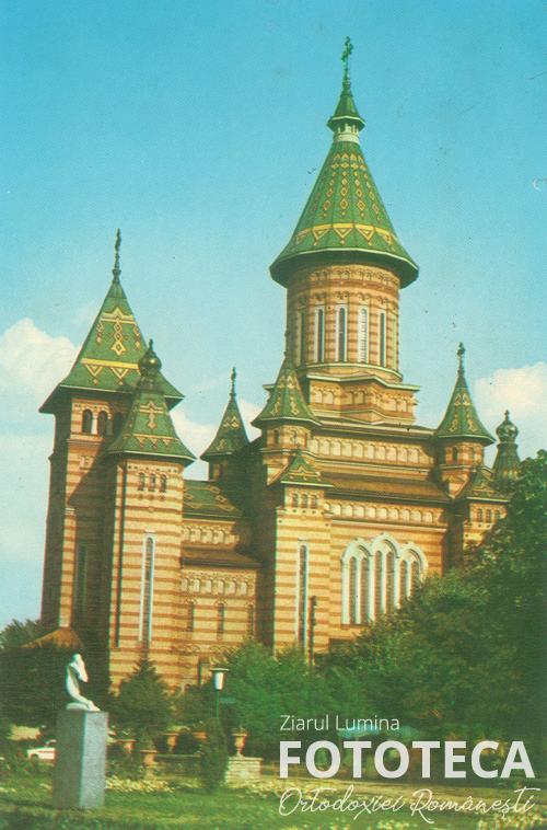 Carte poştală color privind catedrala ortodoxă română din Timişoara (foto: D. Bădescu)