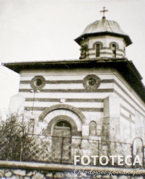  Biserica din satul Valea Seacă (Valu lui Traian), jud. Constanţa