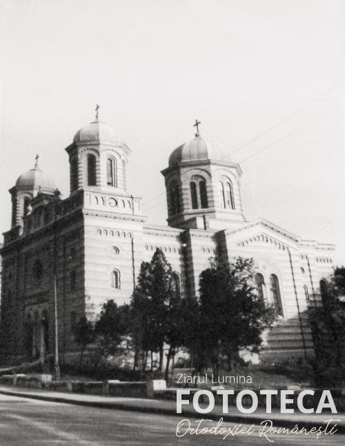 Catedrala eparhială „Sf. Apostoli Petru şi Pavel” din Constanţa